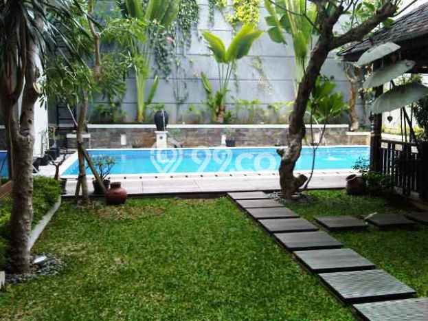 Rumah Eksklusif Siap Huni LT 717m2 di Menteng, Jakarta Pusat Rumah Eksklusif Siap Huni LT 717m2 di Menteng, Jakarta Pusat