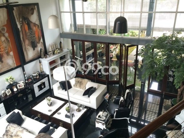 Rumah Elit LB 500m2 Siap Huni Desain Elegan di Bintaro, Tangerang Selatan Rumah Elit LB 500m2 Siap Huni Desain Elegan di Bintaro, Tangerang Selatan