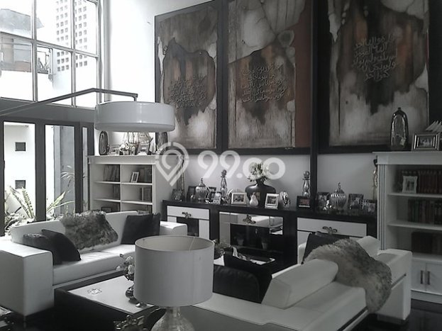 Rumah Elit LB 500m2 Siap Huni Desain Elegan di Bintaro, Tangerang Selatan Rumah Elit LB 500m2 Siap Huni Desain Elegan di Bintaro, Tangerang Selatan