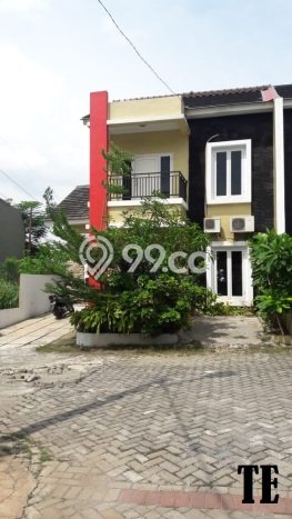 Dijual Cepat Rumah Favorit Siap Huni LB 200m2 di Ciracas, Jakarta Timur Dijual Cepat Rumah Favorit Siap Huni LB 200m2 di Ciracas, Jakarta Timur