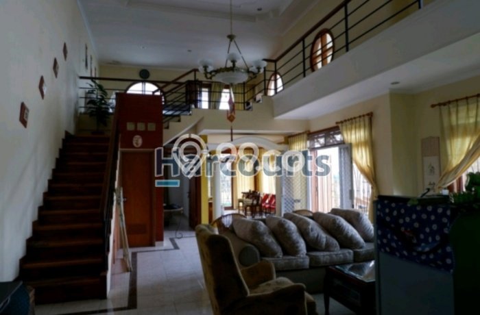 MURAH!!! VILLA BERKELAS view lereng pegunungan PINUS di Tawangmangu Solo MURAH!!! VILLA BERKELAS view lereng pegunungan PINUS di Tawangmangu Solo