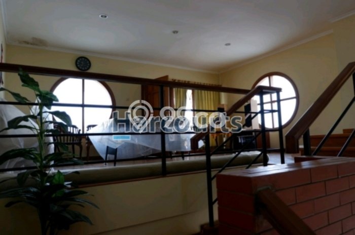 MURAH!!! VILLA BERKELAS view lereng pegunungan PINUS di Tawangmangu Solo MURAH!!! VILLA BERKELAS view lereng pegunungan PINUS di Tawangmangu Solo