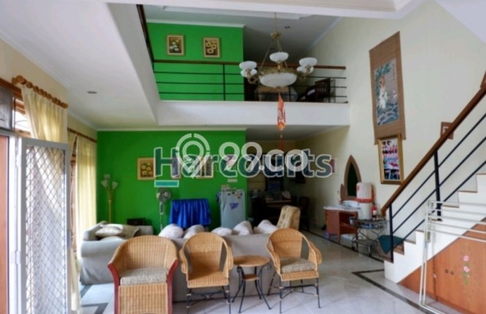 MURAH!!! VILLA BERKELAS view lereng pegunungan PINUS di Tawangmangu Solo MURAH!!! VILLA BERKELAS view lereng pegunungan PINUS di Tawangmangu Solo