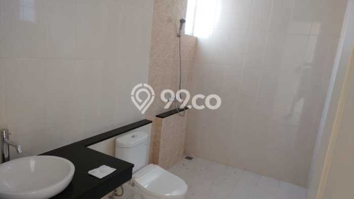 HOT LISTING! Rumah Nyaman area Pantai Indah Kapuk, LT 180m² LB 500m² HOT LISTING! Rumah Nyaman area Pantai Indah Kapuk, LT 180m² LB 500m²