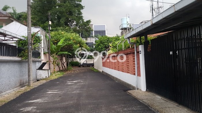 Rumah Mewah LB 250m2 Siap Huni Desain Elegan di Grogol, Jakarta Barat Rumah Mewah LB 250m2 Siap Huni Desain Elegan di Grogol, Jakarta Barat
