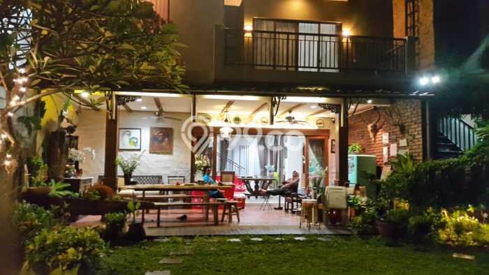 Rumah Luxury Modern Tanpa Renovasi di BSD Tangerang Rumah Luxury Modern Tanpa Renovasi di BSD Tangerang
