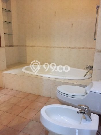 Rumah Sewa Jakarta Selatan LT 632m2 LB 750m2 Area Pondok Indah Rumah Sewa Jakarta Selatan LT 632m2 LB 750m2 Area Pondok Indah