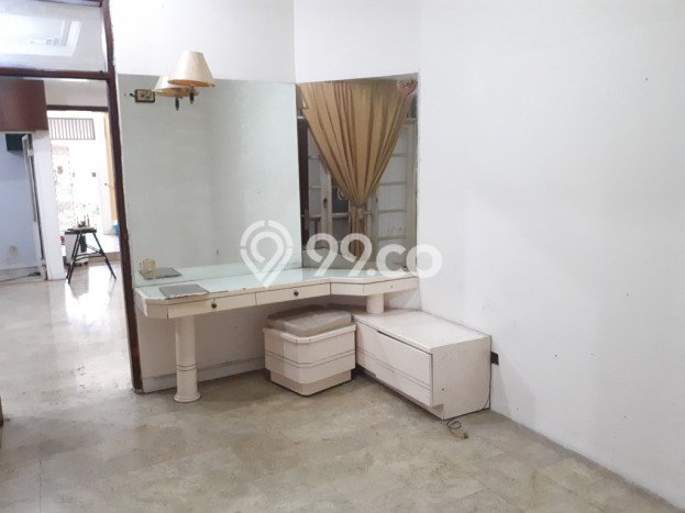 Rumah Elit Modern Siap Huni di Lebak Bulus Jakarta Selatan Rumah Elit Modern Siap Huni di Lebak Bulus Jakarta Selatan