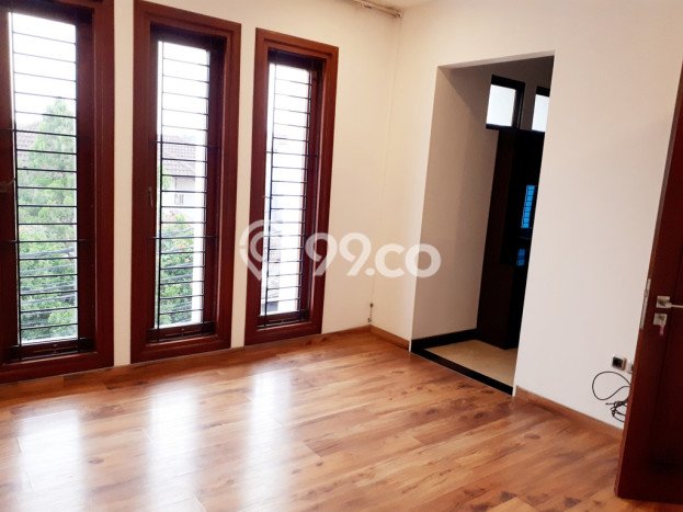 Jual Rumah Mewah Megah Dengan View Cantik di Lebak Bulus, Jakarta Selatan Jual Rumah Mewah Megah Dengan View Cantik di Lebak Bulus, Jakarta Selatan