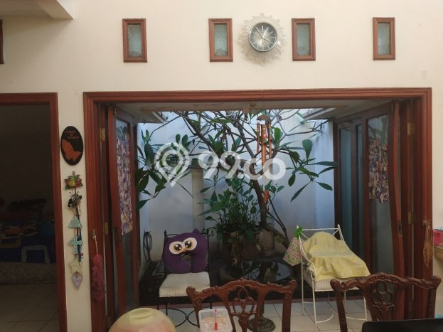 Jual Rumah Eksklusif 3 KT di Manyar, Surabaya Jual Rumah Eksklusif 3 KT di Manyar, Surabaya