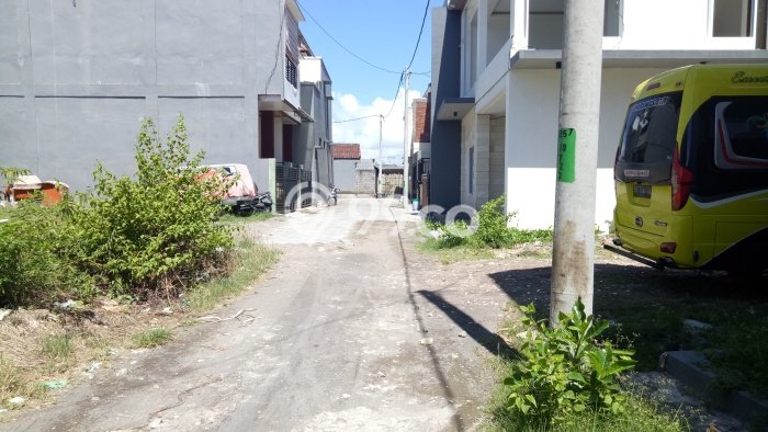 LISTING BARU! Rumah Strategis area Pedungan, Luas 100m² Bangunan 170m² LISTING BARU! Rumah Strategis area Pedungan, Luas 100m² Bangunan 170m²