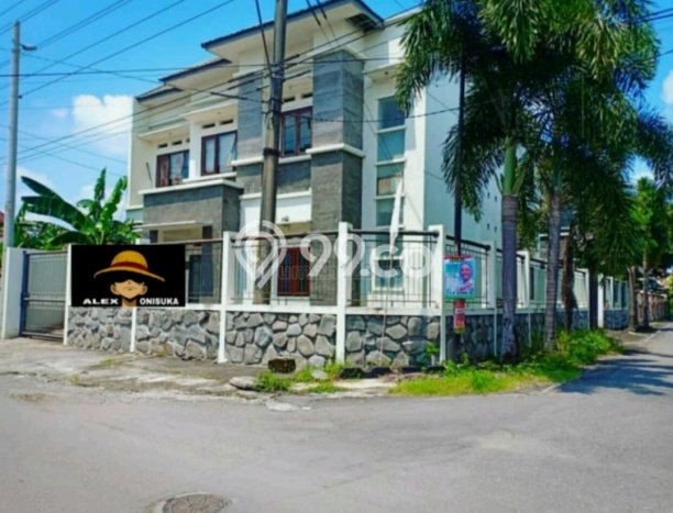 Rumah Eksklusif Siap Huni LT 250m2 di Jajar, Solo Rumah Eksklusif Siap Huni LT 250m2 di Jajar, Solo