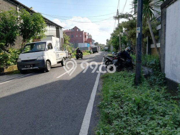 Rumah EXCLUSIVE di Kerobokan, Badung, LT 600m² Bangunan 400m² HARGA TERBAIK! Rumah EXCLUSIVE di Kerobokan, Badung, LT 600m² Bangunan 400m² HARGA TERBAIK!