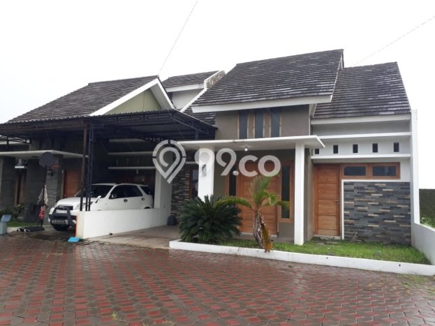 Dijual Rumah 0 Kamar Lokasi Ideal Bagus dan Strategis di Gentan Dijual Rumah 0 Kamar Lokasi Ideal Bagus dan Strategis di Gentan
