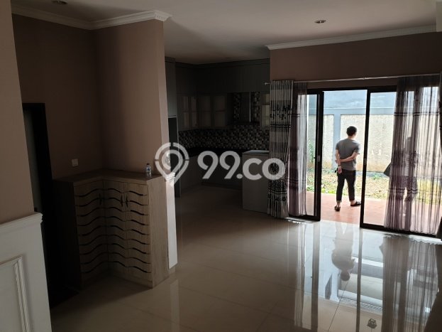 Rumah area Bintaro, Tangerang Selatan, Luas 140m² LB 128m² - INVESTASI TERBAIK! Rumah area Bintaro, Tangerang Selatan, Luas 140m² LB 128m² - INVESTASI TERBAIK!
