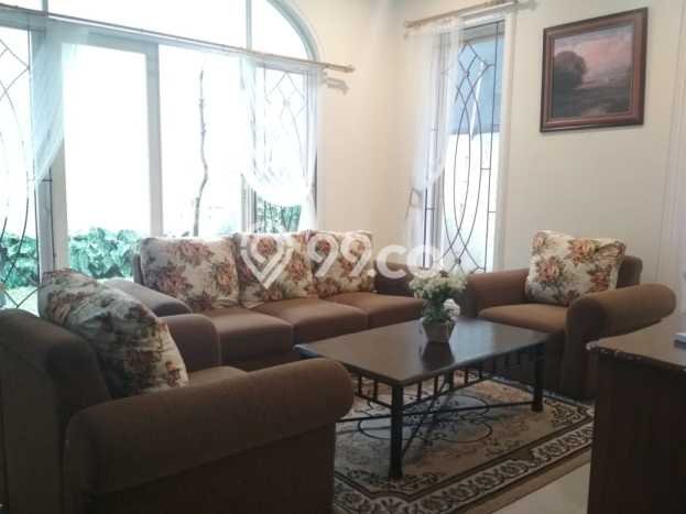 LISTING BARU! Rumah di BSD, Ready, 4 KM, Akses BSD, Tangerang, Tangerang, Luas 300m² Bangunan 298m² LISTING BARU! Rumah di BSD, Ready, 4 KM, Akses BSD, Tangerang, Tangerang, Luas 300m² Bangunan 298m²