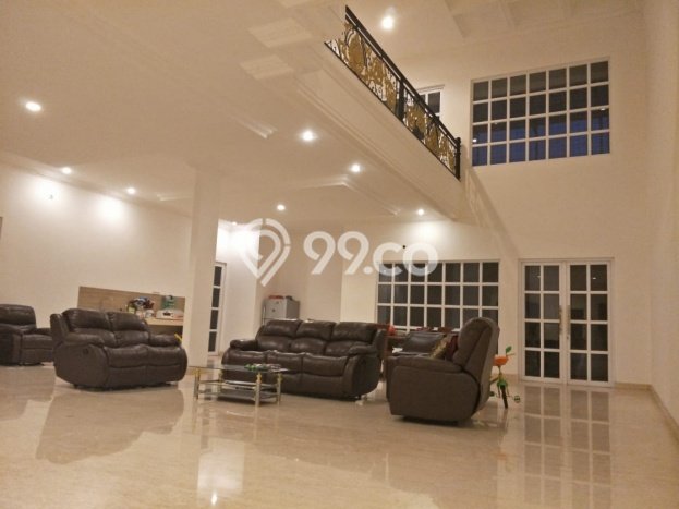 Jual Rumah Mewah Elegan Dengan View Cantik di Alam Sutera, Tangerang Jual Rumah Mewah Elegan Dengan View Cantik di Alam Sutera, Tangerang