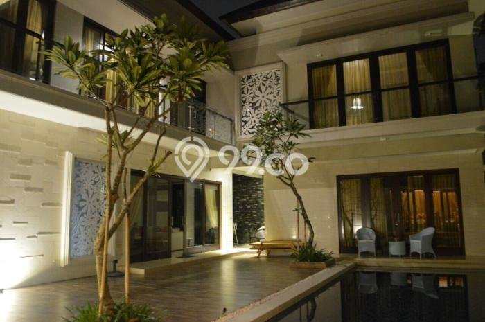 Hunian Elit LB 420m2 Siap Pakai Desain Elegan di Bintaro, Tangerang Selatan Hunian Elit LB 420m2 Siap Pakai Desain Elegan di Bintaro, Tangerang Selatan