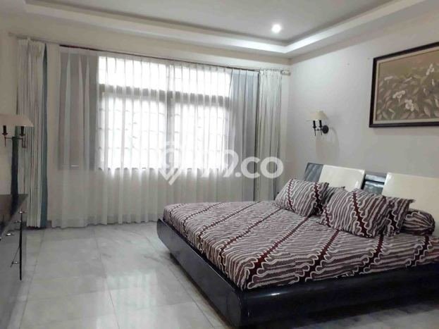 Rumah Terawat 5 KT 5 KM di Sukasari, Bandung Rumah Terawat 5 KT 5 KM di Sukasari, Bandung