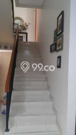 Ready to Use! Premium House LT 207m2 Desain Elegan di Bintaro Ready to Use! Premium House LT 207m2 Desain Elegan di Bintaro