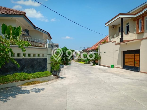 Rumah Modern Cantik 0 KT Bisa Langsung Pindah di mojosongo Rumah Modern Cantik 0 KT Bisa Langsung Pindah di mojosongo