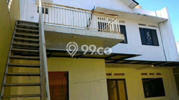 Lokasi terbaik! Rumah siap pakai dikontrakkan di Solo Baru LB 210m2 Lokasi terbaik! Rumah siap pakai dikontrakkan di Solo Baru LB 210m2