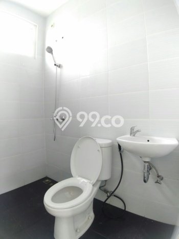 Rumah Strategis area Alam Sutera, Tangerang, LT 72m² LB 100m² - HARGA NEGO! Rumah Strategis area Alam Sutera, Tangerang, LT 72m² LB 100m² - HARGA NEGO!