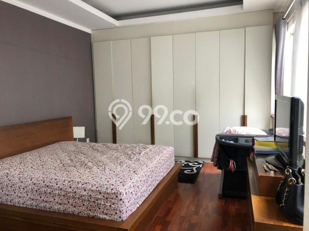 JUAL CEPAT! Rumah Siap Huni Area Strategis Bintaro, Luas 136m² Bangunan 185m² JUAL CEPAT! Rumah Siap Huni Area Strategis Bintaro, Luas 136m² Bangunan 185m²