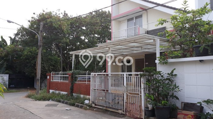 Hunian Cantik Minimalis Lb 182m2 di Kelapa Gading, Jakarta Utara Hunian Cantik Minimalis Lb 182m2 di Kelapa Gading, Jakarta Utara