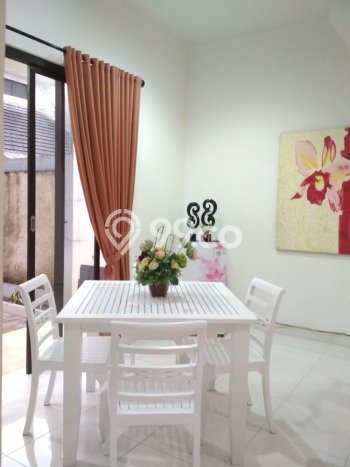 Disewakan! Rumah 3 Kamar Tidur &
2 Kamar Mandi di Bintaro, Tangerang Selatan Disewakan! Rumah 3 Kamar Tidur &
2 Kamar Mandi di Bintaro, Tangerang Selatan