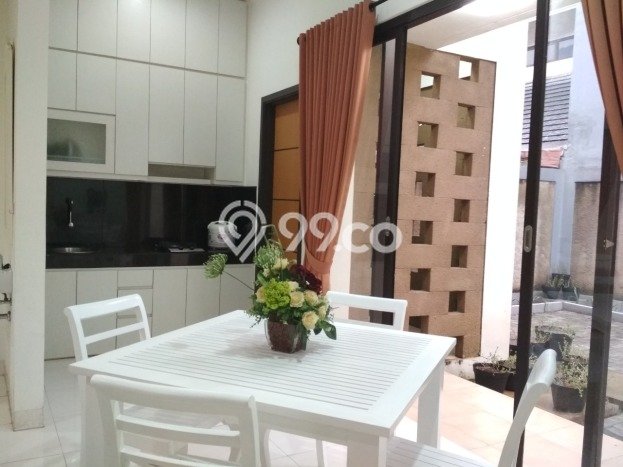 Disewakan! Rumah 3 Kamar Tidur &
2 Kamar Mandi di Bintaro, Tangerang Selatan Disewakan! Rumah 3 Kamar Tidur &
2 Kamar Mandi di Bintaro, Tangerang Selatan
