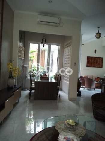 Rumah PREMIUM di Rawalumbu, Bekasi, LT 153m² Bangunan 250m² KESEMPATAN TERBATAS! Rumah PREMIUM di Rawalumbu, Bekasi, LT 153m² Bangunan 250m² KESEMPATAN TERBATAS!