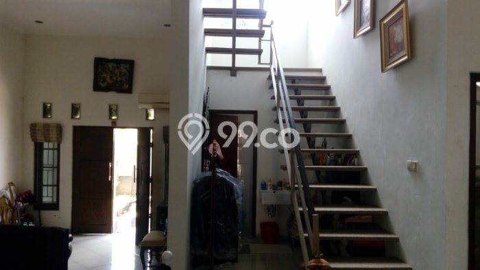 Hunian Cantik Minimalis Lb 200m2 di Banjarsari, Solo Hunian Cantik Minimalis Lb 200m2 di Banjarsari, Solo