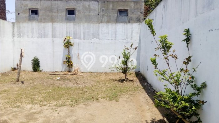 Hunian Cantik Minimalis Lb 200m2 di Banjarsari, Solo Hunian Cantik Minimalis Lb 200m2 di Banjarsari, Solo
