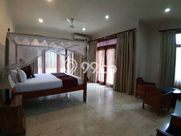 SPECIAL OFFER! Rumah Nyaman di Kuta, Luas 261m2m² LB 240m2m² SPECIAL OFFER! Rumah Nyaman di Kuta, Luas 261m2m² LB 240m2m²