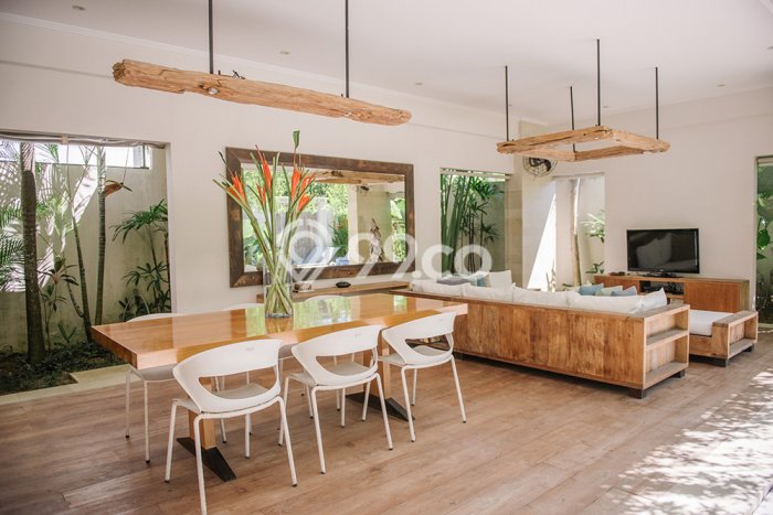 For Sale! Luxury House LT 650m2 Desain Modern di canggu For Sale! Luxury House LT 650m2 Desain Modern di canggu