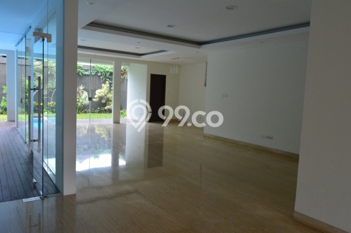 Rumah Elit Modern Tanpa Renovasi di Kemang Jakarta Selatan Rumah Elit Modern Tanpa Renovasi di Kemang Jakarta Selatan