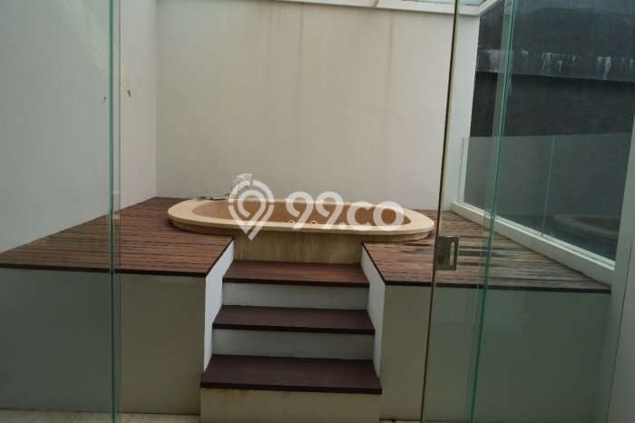 Rumah Elit Modern Tanpa Renovasi di Kemang Jakarta Selatan Rumah Elit Modern Tanpa Renovasi di Kemang Jakarta Selatan