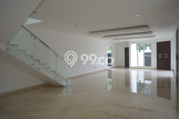 For Sale! Luxury House LT 500m2 Desain Modern di Kemang For Sale! Luxury House LT 500m2 Desain Modern di Kemang