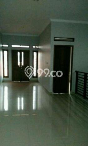 Disewakan! Rumah 4 Kamar Tidur &
3 Kamar Mandi di Kukusan, Depok Disewakan! Rumah 4 Kamar Tidur &
3 Kamar Mandi di Kukusan, Depok