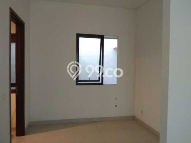Rumah Disewakan Tangerang LT 300m2 LB 225m2 Kawasan BSD Rumah Disewakan Tangerang LT 300m2 LB 225m2 Kawasan BSD