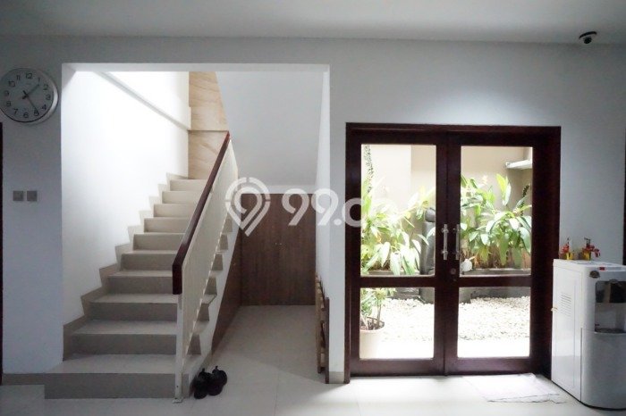 Hunian Elit LB 350m2 Siap Pakai Desain Elegan di Tomang, Jakarta Barat Hunian Elit LB 350m2 Siap Pakai Desain Elegan di Tomang, Jakarta Barat