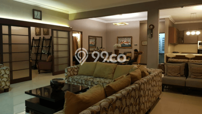 Rumah Mewah LB 350m2 Siap Huni Desain Elegan di Dago, Bandung Rumah Mewah LB 350m2 Siap Huni Desain Elegan di Dago, Bandung