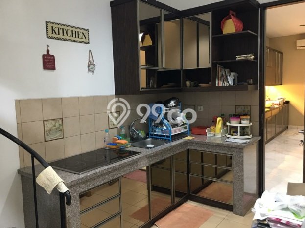 Rumah Lokasi Strategis area Permata Buana, Jakarta Barat, Luas 180m² LB 400m² Rumah Lokasi Strategis area Permata Buana, Jakarta Barat, Luas 180m² LB 400m²