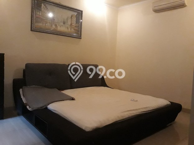 Rumah sewa siap huni 5 Kamar Tidur di Simprug, Jakarta Selatan Rumah sewa siap huni 5 Kamar Tidur di Simprug, Jakarta Selatan