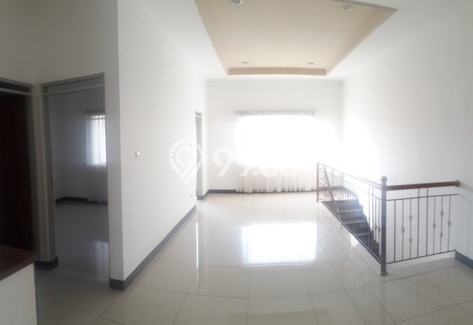 Jual Rumah Favorit Siap Huni LB 130m2 di Batununggal, Bandung Jual Rumah Favorit Siap Huni LB 130m2 di Batununggal, Bandung