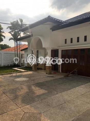 Sewa Rumah Harga Terjangkau di Kemang Jakarta Selatan Punya 4 Kamar Tidur Sewa Rumah Harga Terjangkau di Kemang Jakarta Selatan Punya 4 Kamar Tidur