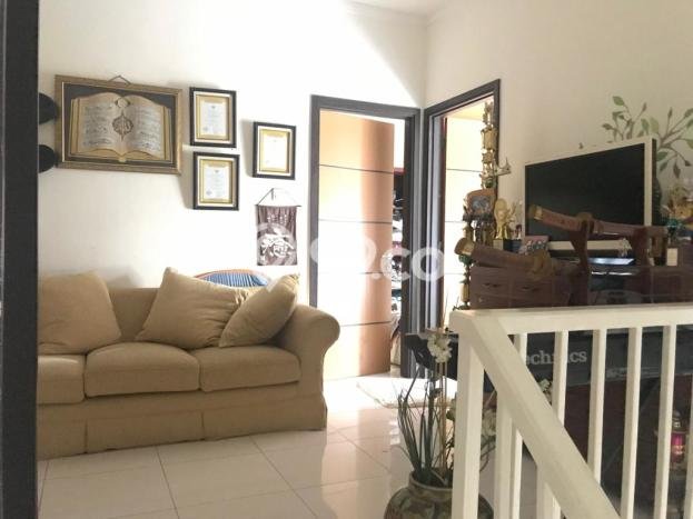 Rumah Minimalis 4 KT di Bintaro Tangerang Selatan Semi Furnished Rumah Minimalis 4 KT di Bintaro Tangerang Selatan Semi Furnished