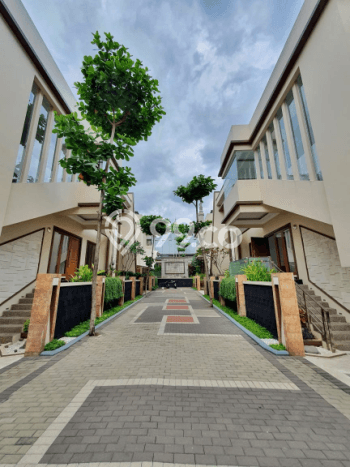 Siap Huni Hunian Elit 4 Kamar di Cilandak Dekat ke Mana Pun Siap Huni Hunian Elit 4 Kamar di Cilandak Dekat ke Mana Pun