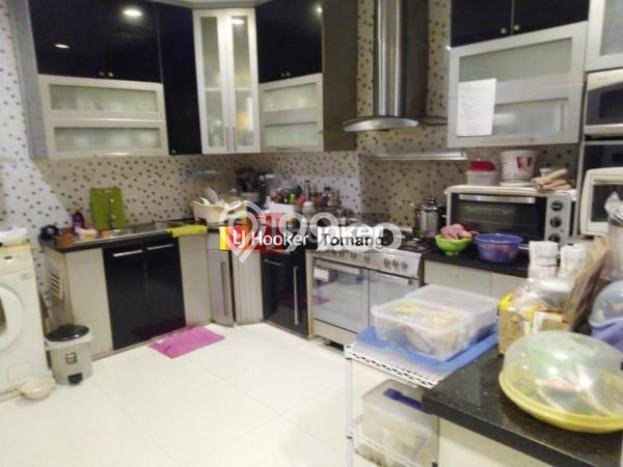 Hunian Mewah LB 250m2 Siap Huni Desain Elegan di Permata Buana, Jakarta Barat Hunian Mewah LB 250m2 Siap Huni Desain Elegan di Permata Buana, Jakarta Barat